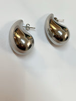 Aretes gota plateados