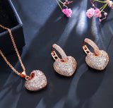 Set de cadena con dije y aretes de corazón con baño de chapa de oro con chispas de zirconias, estilo bright hearts